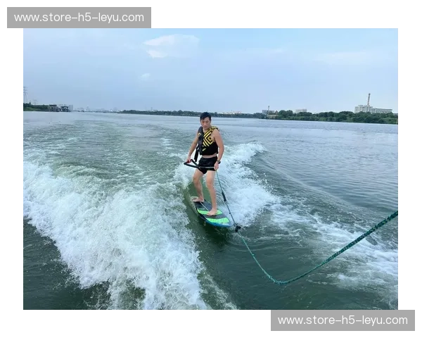 首发冲浪：带你第一次站上属于自己的浪